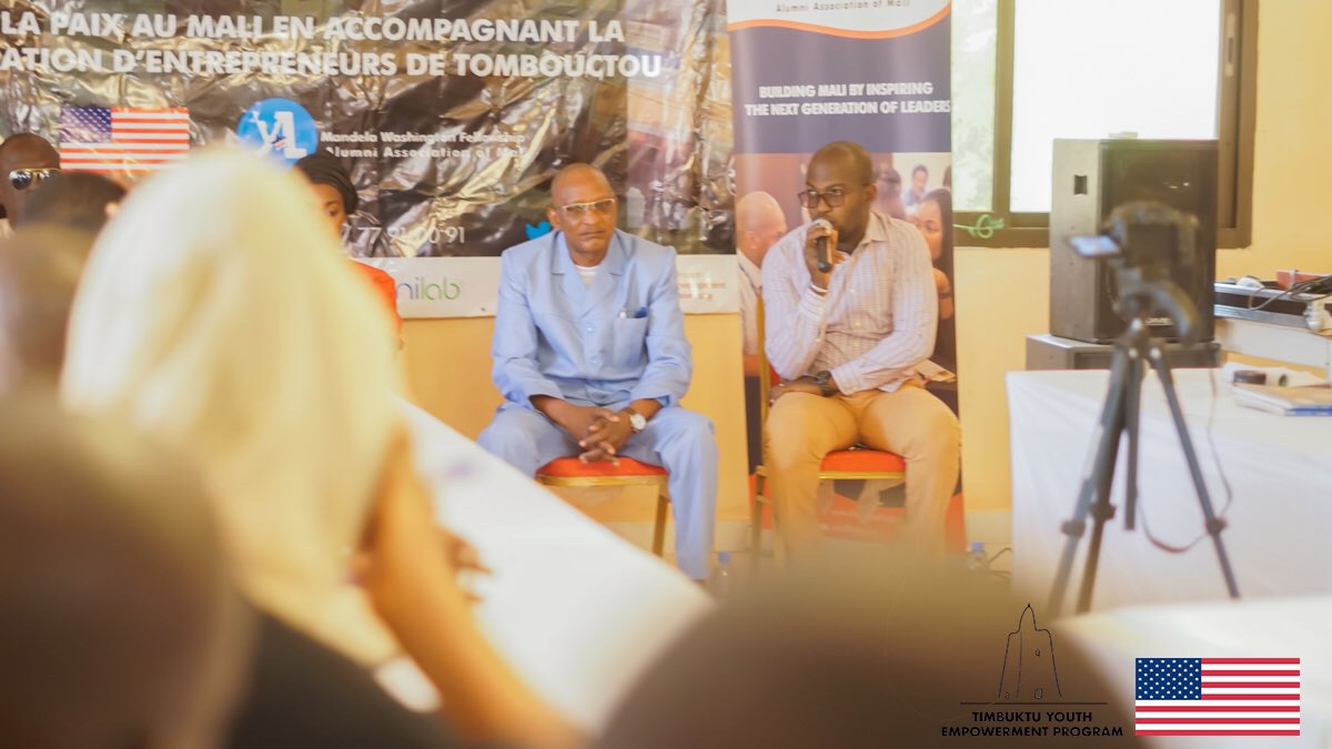 mohasalaha's tweet photo. [#Mali] #Tyep : j’ai modéré un panel de discussions sur la résolution de conflits à #Tombouctou. Au plateau un responsable de la @UN_MINUSMA, @Thinkpeacesahel,  Search For Commond Ground et Action Contre la Faim, un agent de liaison communautaire. 45 minutes d’échanges. #UNLMWF https://t.co/pvyZds7H9h