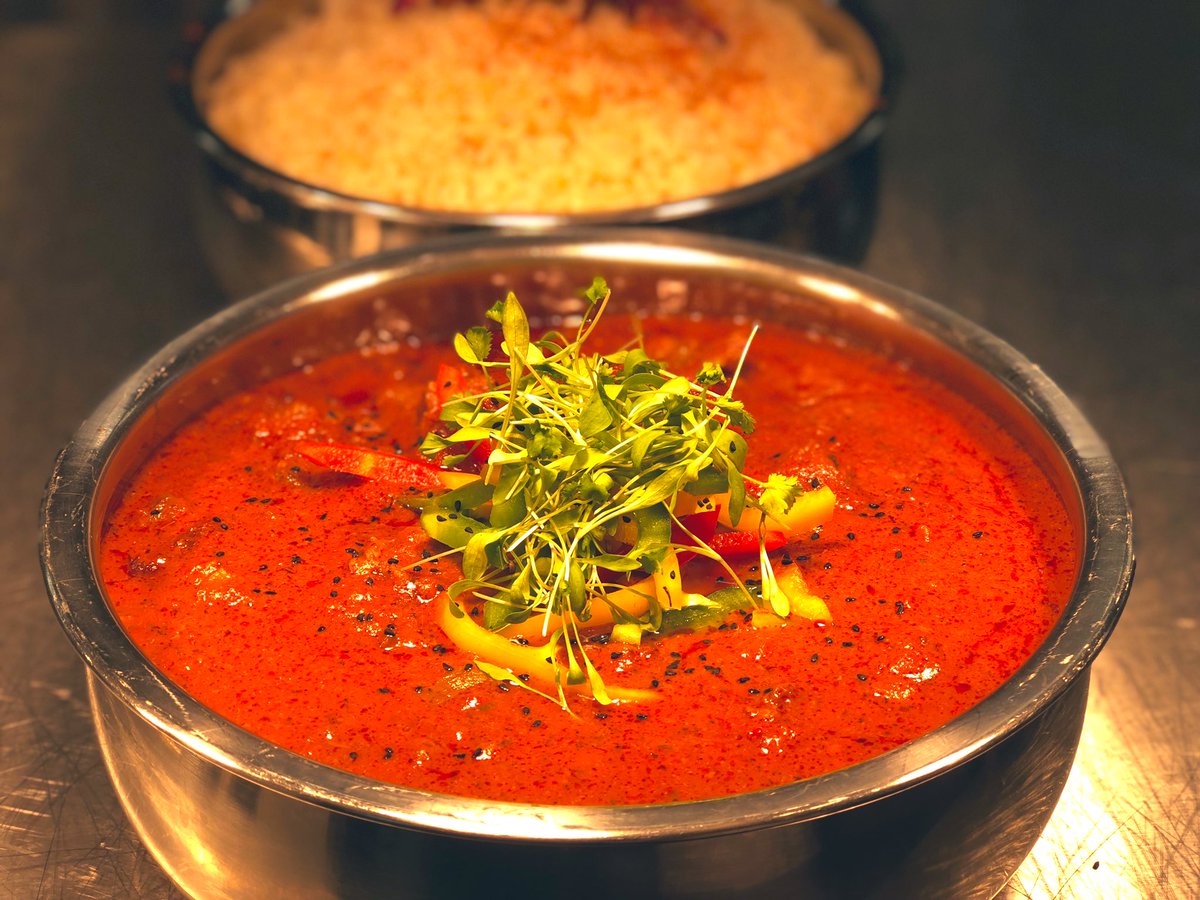 The ⭐️ of the show 🇭🇺 beef goulash <a href="/jessey1965/">robert jessey</a> <a href="/RachelJay262/">Rachel Matthews</a> <a href="/supertubby93/">George Danny Ward</a>