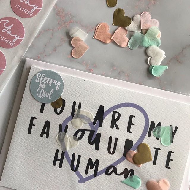 SleepyOwlDesign's tweet photo. • L O V E  I S  I N  T H E  A I R • 
Oh I love sending out these cards 💙 how are you all so organised for #valentinetinesday2019 😘

i’m trying so hard to get young to listing more #greetingcards but little people are slowing me down this week especially with the other ha… https://t.co/Xh05YDeztM