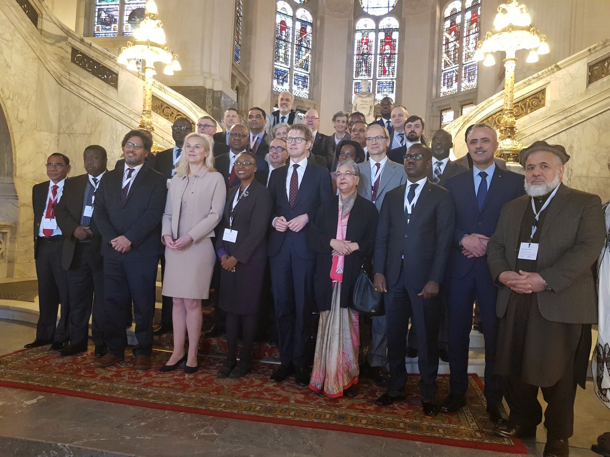 Hina Jilani today joins her fellow co-chairs and other members of the Taskforce on Justice to complete the group's work on how #JusticeforAll can help deliver the #SDGs. More on The Elders' recommendations >>> theelders.org/news/elders-ac… #JusticeHague19.