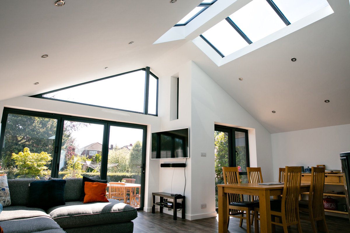 dwell_architect's tweet image. The completed photograph album for our rear gable extension are on houzz.
It is great to look back at the open-plan space that was created. 
houzz.co.uk/projects/55832…
#dwelldesign #reargableextension #openlan #houzz #stubbington #hampshire