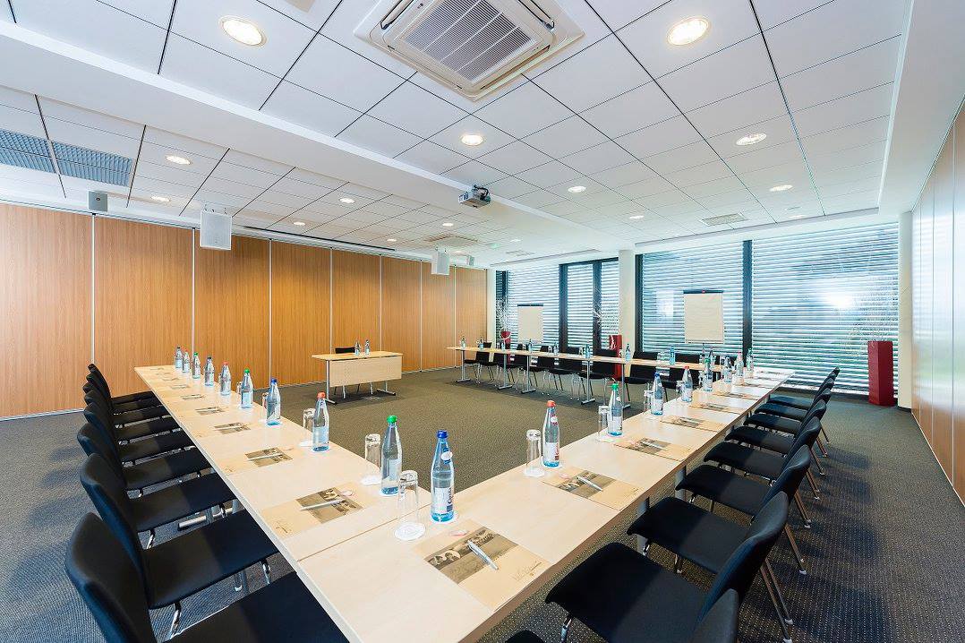 ValVignes's tweet photo. #offre #seminaire prolongée jusqu'au 28/02/19 

-10% sur l'ensemble des prestations séminaires avec le code :  #valvignesrentrée2019

☎️ 03.89.22.34.00
💻 contact@valvignes.com

#hotel #restaurant #alsace https://t.co/GZbaQ5VuKv