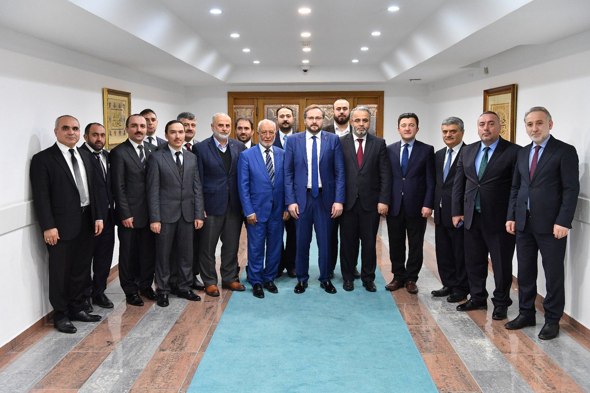 ehadgm's tweet photo. Genel Merkez Yönetim Kurulu Üyelerimiz #DünyaHafızlarHaftası hazırlıkları kapsamında D.İ.B. Bşk Yardımcıları Dr. Burhan İŞLİYEN ve Dr.Selim ARGUN Beyi makamında ziyaret etti @DIBAliErbas @BurhanIsliyen @DIBSelimArgun @dinckadir43  @bnymnalbayrak @aliozdemirgsb @avmspolat #Ehad https://t.co/52ayc3aj4K