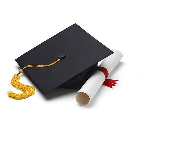 chiefpress_offi's tweet photo. Why you should THINK like you have no Degree Otherwise…. https://t.co/MP9zNsNj0o https://t.co/p2x1AxjRJj