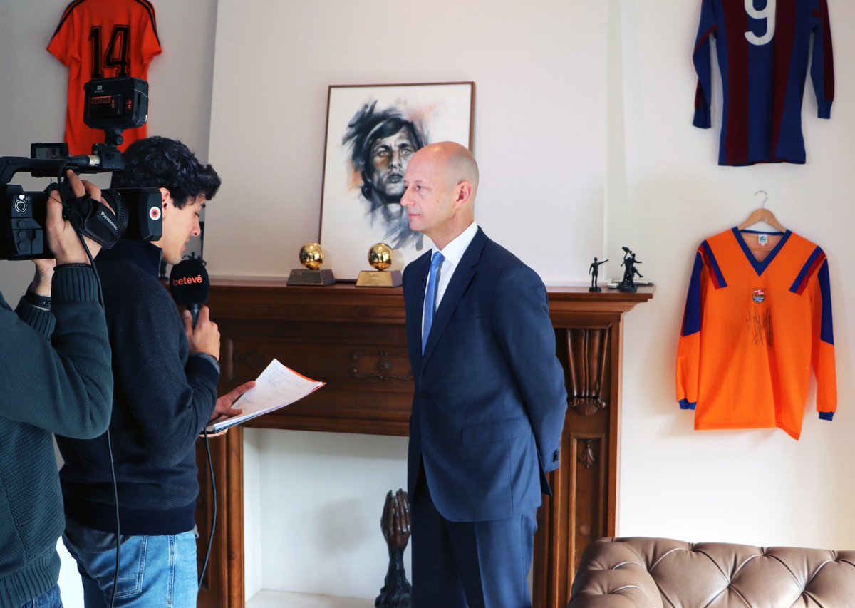 CruyffInstitute's tweet photo. It has been a pleasure hosting the presentation of the #FootballTransferReview 2019 (Winter edition) with @EsteveCalzada and @PTimeSport. We hope to see you here again soon!
#EducatingLeaders #FootballBusiness https://t.co/R3Ft2WlVx8