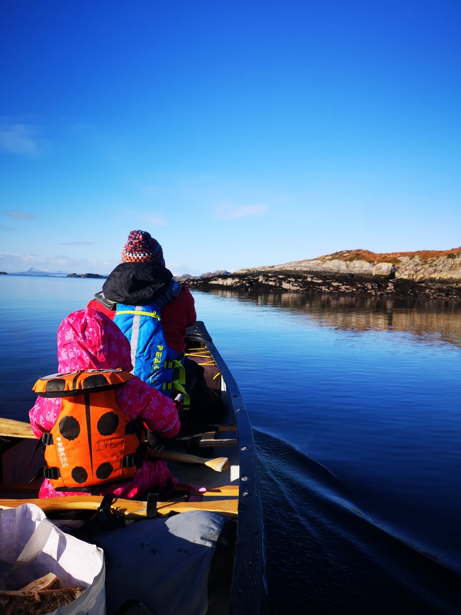HighlandAdv_G's tweet photo. It was great to show this place off to the wee family and excite the toots with being #outdoors! First time boating for her👌Thrilled to find the beach so clean, only 3 small plastic items removed. 
Video up on the FB page #westcoast #winter #sunshine #beach #gobyboat https://t.co/Ecx0HjJOsK