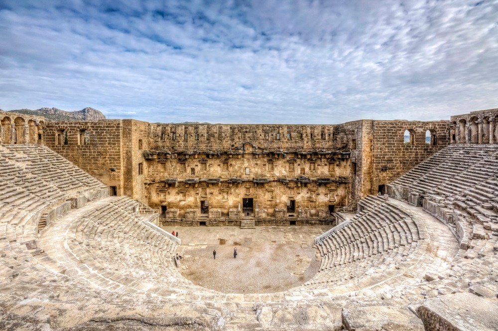 The secret of the 'acoustic perfection' captured in amphitheatres in ancient times is hidden in the geometry knowledge of Greek and Roman civilizations.
#aspendosamphitheatre #acousticsystems #acosuticsolutions