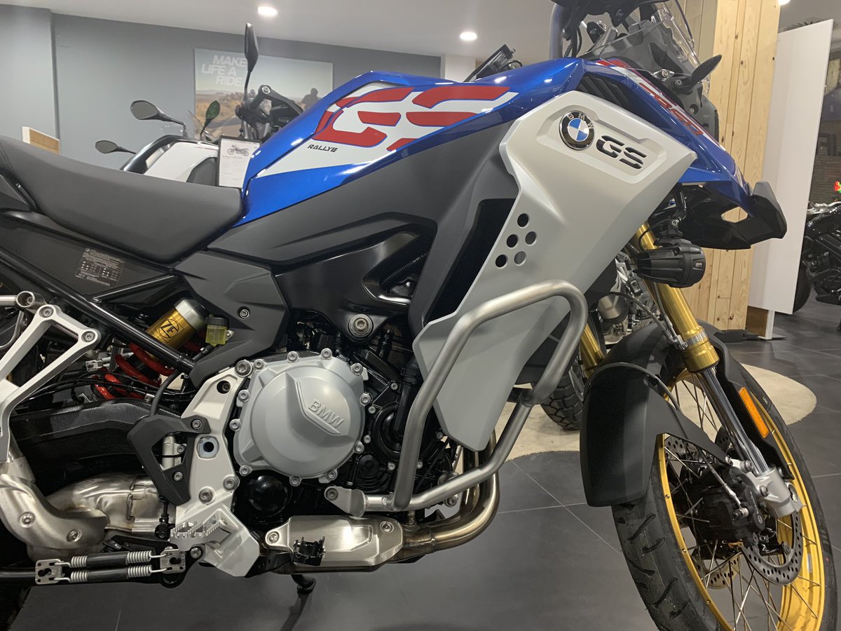 DosRodes's tweet photo. 🗣🗣 La nueva BMW #F850GS Adventure ya está aquí para ti!! ¿A qué esperas para venir a verla? pásate por nuestro concesionario y te atenderemos encantados. La tenemos en varios acabados. Te esperamos!! 🤗 #makelifearide #bmwmotorrad #bmwrider #dosrodes https://t.co/Aihbq0F2SH