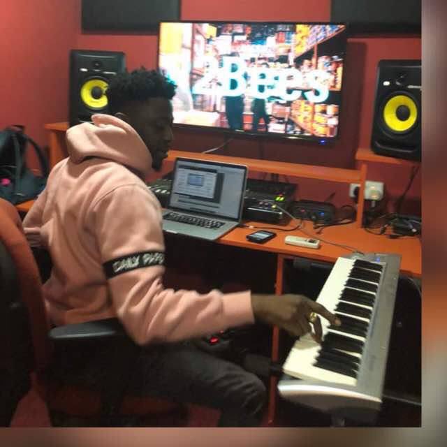 mycurtis's tweet image. Music is Kilbeatz @killbeatz