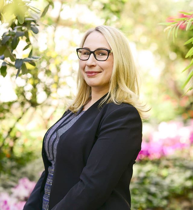 bokehNJ's tweet photo. Recently discovered the wondrous summer oasis in the dead of winter that is Edward's Gardens. Put it to good use for this headshot session with Sabrina. https://t.co/xcbMWwe3c0 https://t.co/quFt7GA3Tr