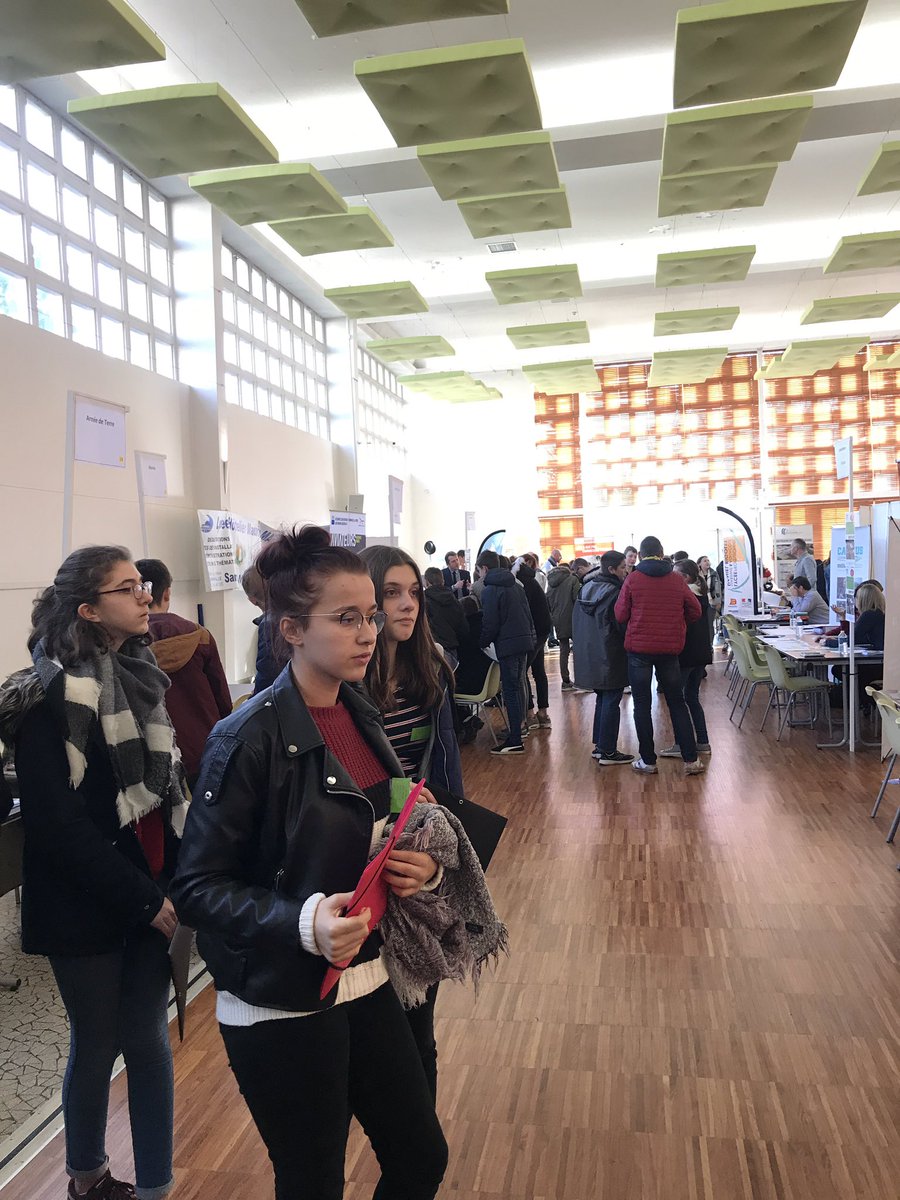Forum des formations  à St Lo  pour les élèves de 3 eme des collèges de l’agglomération de St Lo.