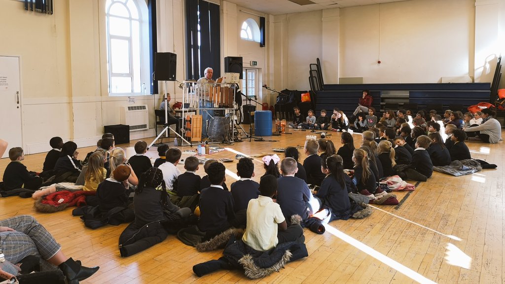 BeaconLearning_'s tweet photo. It's fantastic to have the Junk Man at our music centre this afternoon! We can't wait to make noise! #percussionworkshop #junkman #junkmanmusic https://t.co/qflAHIuJW8