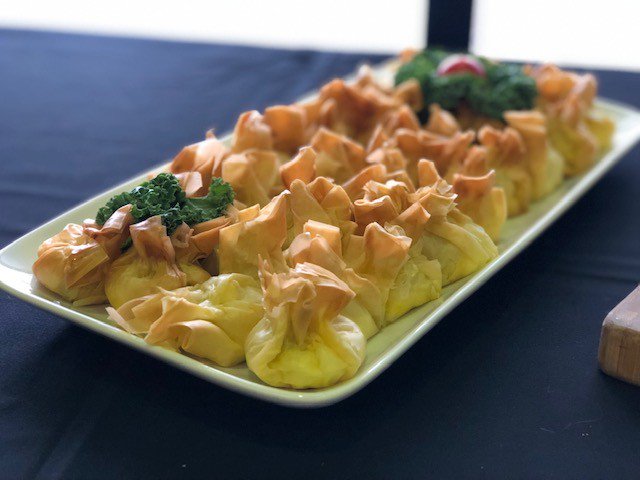 BridgesCatering's tweet photo. Explore Our Menu - Phyllo Parcels ~ filled with artichoke, green chilies & Parmesan cheese. #thewordofmouth #YEGcaterer #YEGeats #appies #appetizers #phyllo #food #caterer #exploreourmenu https://t.co/e0XEvqsx6z