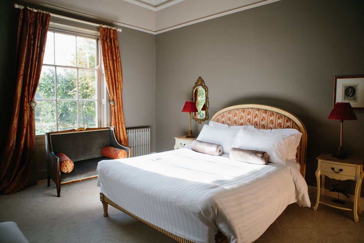 *ONLY 5 ROOMS LEFT* for our Las Vegas Casino Night on Sat 16th Feb. AMAZING PRICE - Only £160 per couple includes casino night tickets for 2, room &amp; breakfast!! Book now to avoid disappointment! #valentinesdayideas #datenight #eventsinpowys eventbrite.co.uk/e/casino-night…