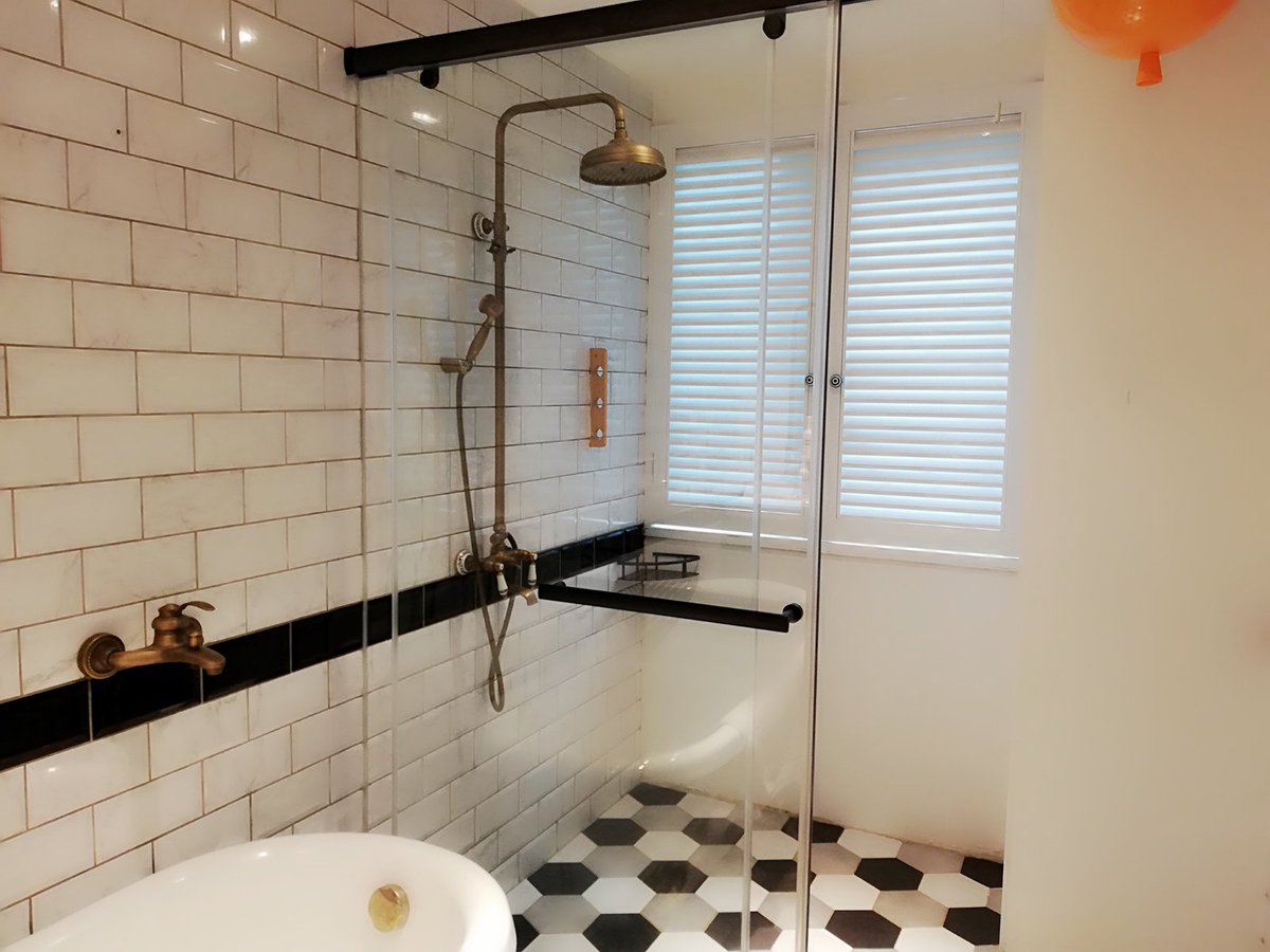 女忍者さや𓇳 ノマドライフ𓇼 على تويتر 台湾 高北で泊まったホテルが素敵だった ティファニーブルーの壁紙に かわいいインテリア 高級すぎない感じで こんな部屋に住みたいと思った 部屋のコンセプトが一つ一つ違うので 今度はハンモック付きの部屋に泊まり