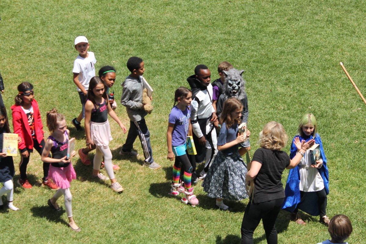 ISKnews's tweet photo. The ISK Library is excited to have hosted Kenyan/Scottish storyteller, Mara Menzies on campus this week. To end the week, our elementary school students held a Book Character Parade where they dressed up as their favorite book characters! #iskpassion #iskcreativity #iskambition https://t.co/FXLXayY1Km