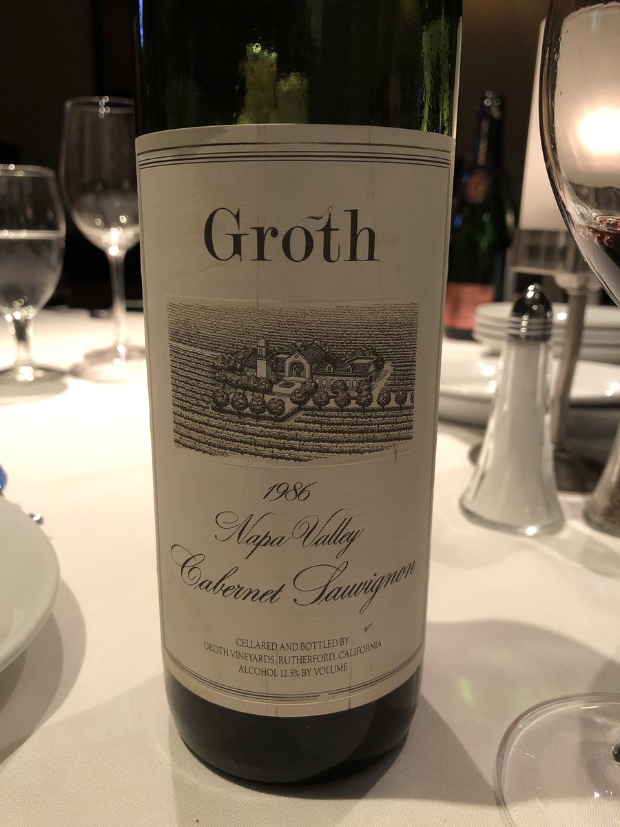 Big time Oenetrians dinner at <a href="/RuthsChris/">Ruth's Chris</a>! Thanks @CHChampagne <a href="/PMWinery/">Peter Michael Winery</a> <a href="/AerisWines/">Aeris Wines</a> <a href="/GrothWines/">Groth Vineyards</a> <a href="/Blackbird_Wines/">Blackbird Vineyards</a> <a href="/BellWineCellars/">Bell Wine Cellars</a>