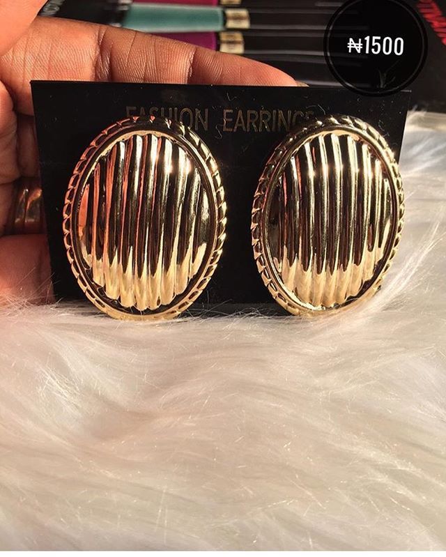 Goldtone Oval Clip Earrings ✨

#accessorizedaily #earring #clips #weekendvibes #earrings #goldtone #clipearrings #weddingguest #partyjewelry #bestdeals #affordablejewelry #earringsinlagos  #jewelryretail #sparkleandshine #jewelryonabudget #fc bit.ly/2DXy7E2