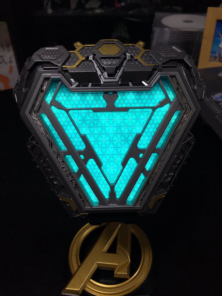 てつや 待ちに待ったマーク50のアークリアクターが届いた 美しい アベンジャーズ アイアンマン