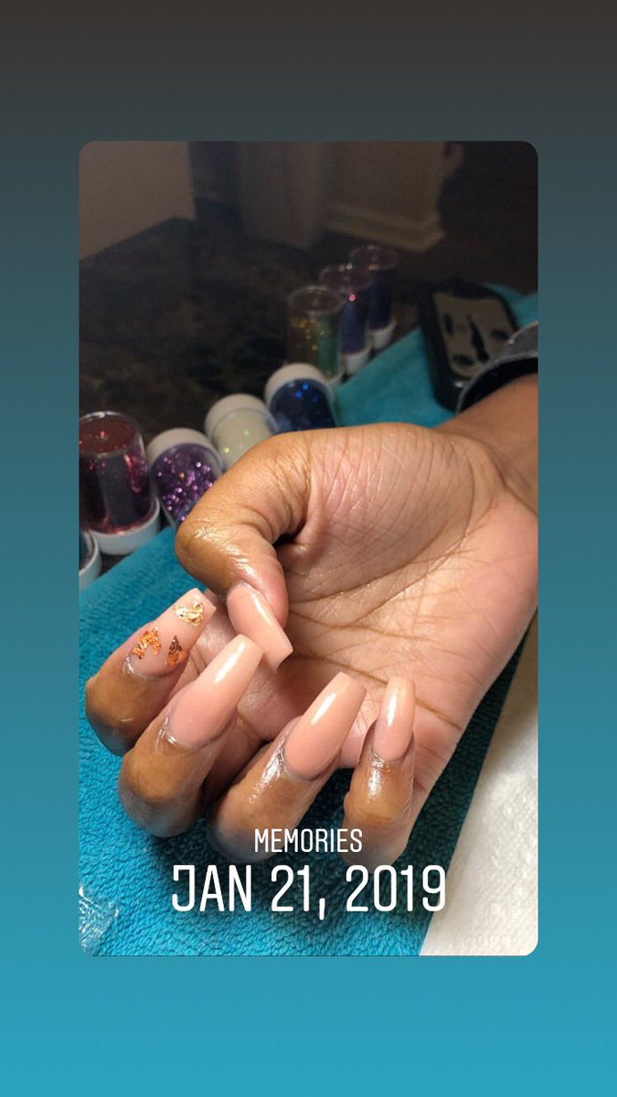 AriThePretty_'s tweet photo. SHAPE IS KEY 😍 BOOK NOW #UGANAILTECH #Athensnailtech #nails #georgianailtech https://t.co/UhBfjb2tW3