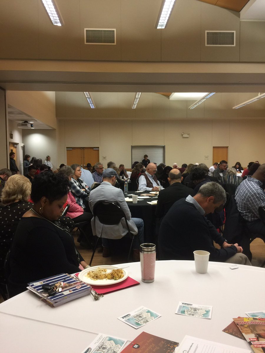 DSOBonner's tweet photo. February Cedar Hill Mayor Prayer Breakfast. @Dallas_Sheriff @DSORowe    #DallasSheriffOffice#networking#collaboration https://t.co/wE7xxRITa5