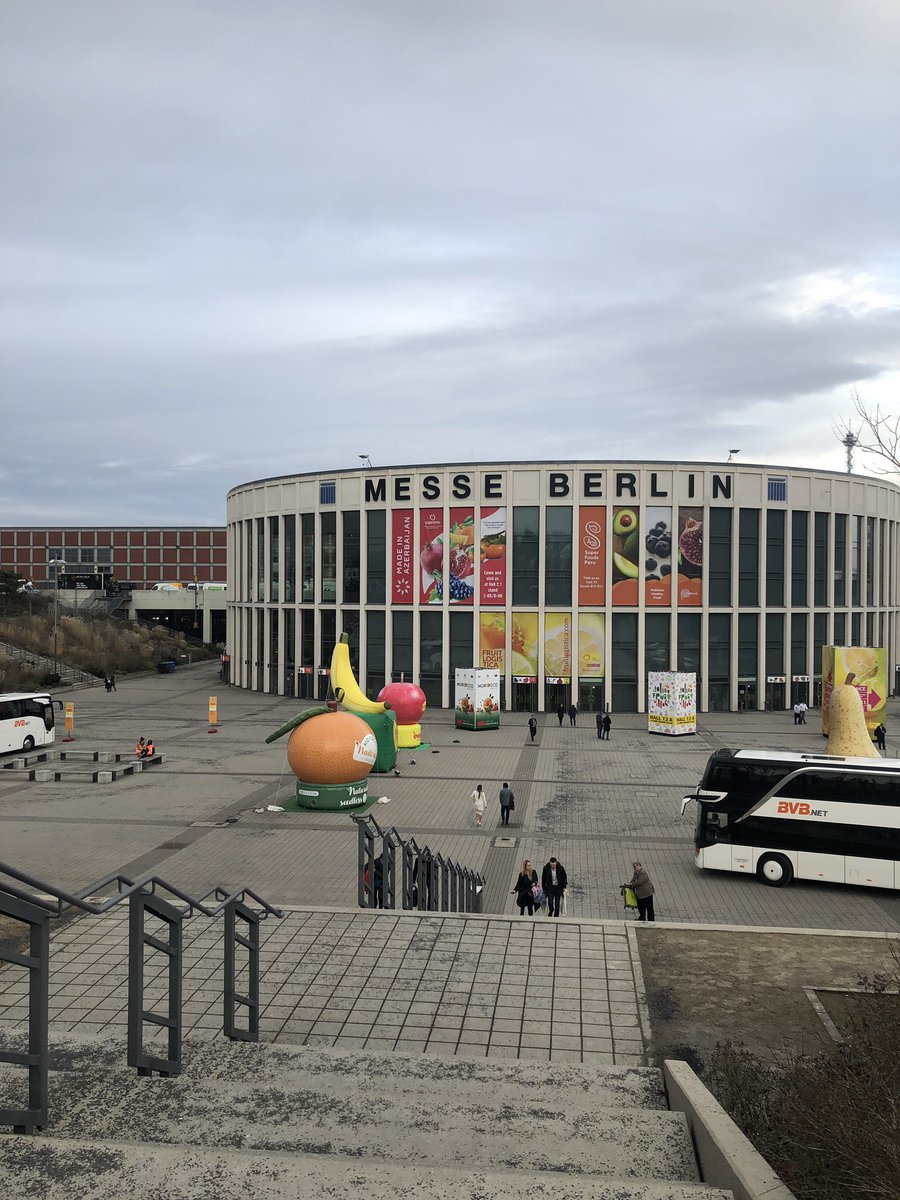 SaladDesk's tweet photo. Goodbye Berlin and #fruitlog2019 thank you for another fantastic event. https://t.co/Qeg6ZwxLjd