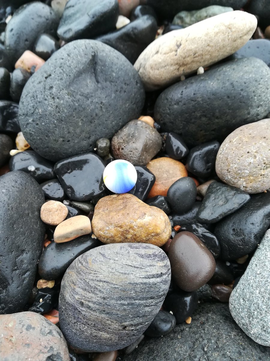 Oh hello beautiful marble 😊 #tidetreasure #beachcombing #fife #scotland #beachart #beachpottery #seamarble