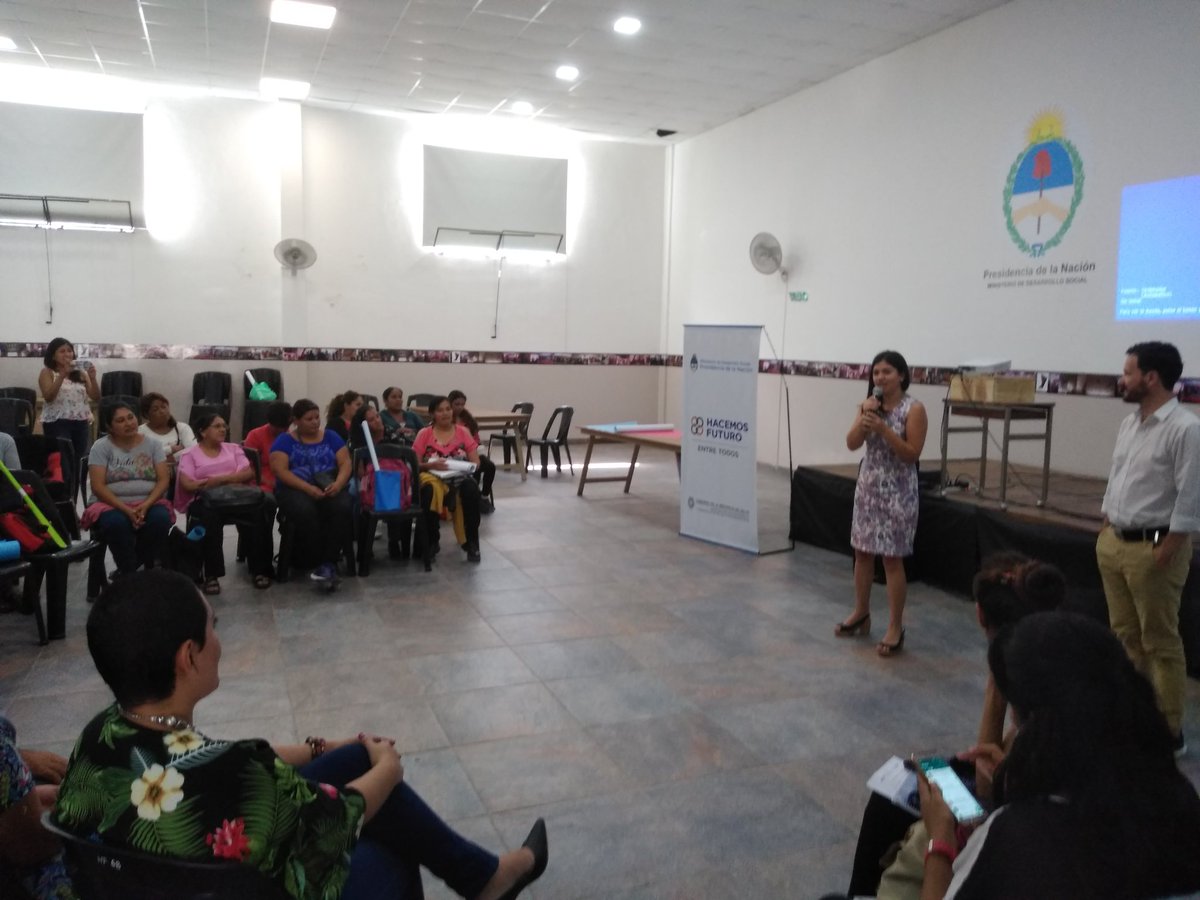 VictoriaLiendro's tweet photo. Devolución de los talleres que venimos trabajando desde la #Subse de Políticas de Género del @MdeGobierno junto a mujeres del programa @HaceFuturoSalta #ESIEnFamilia
#EducarEsPrevenir #PrevencionDeLasViolencias #PromocionDeDerechos https://t.co/H15BMAiCF7 https://t.co/WQ5Ign5nZO