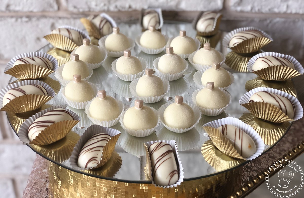 bakery_fantasy's tweet photo. #boda El amor es simpatía. 

📌 Contáctanos a:

📧 info@bakeryfantasy.com 
📞 (506) 8363-26-69

#bodas2019 #mesasdulces #quinceaños #babyshower #costarica #costaricawedding #bakeryfantasy #weddingcake #wedding #sweettable #desserts #postres https://t.co/wPEmPUUvBQ