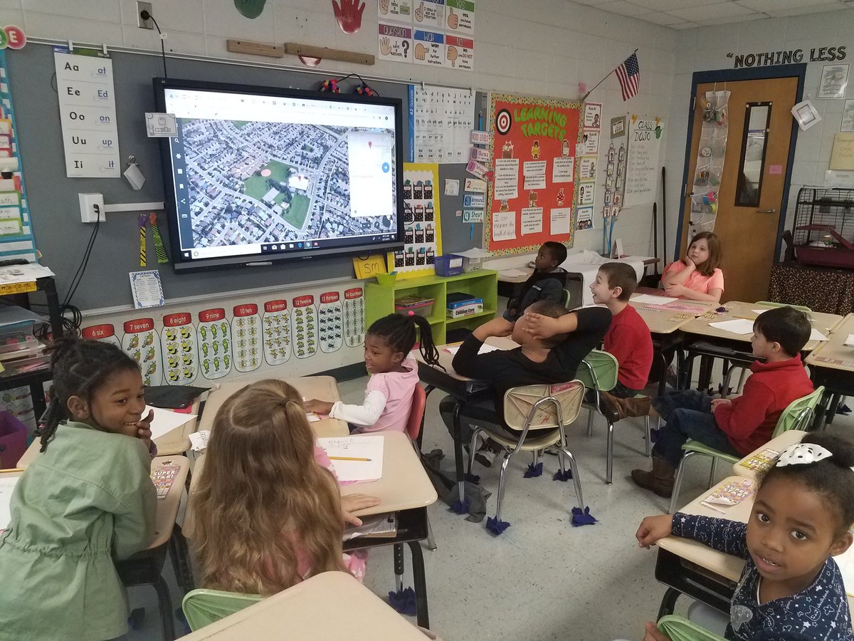 Samena Collins tweet media