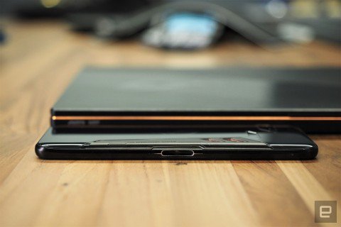 Master_G_S_M's tweet photo. ASUS Zephyrus S занял место самого тонкого игрового ноутбука компании https://t.co/ooQBnYCCsm