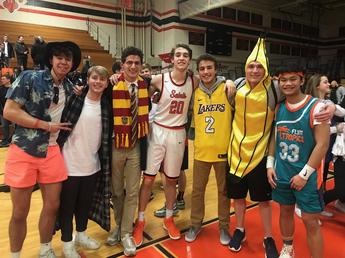 Thankful for my #1 supporters. I Couldn’t have asked for a better group of friends.<a href="/hoopsmurphy/">Michael Murphy</a> <a href="/bballwoods23/">Patrick Woods</a> #ThankfulThursday