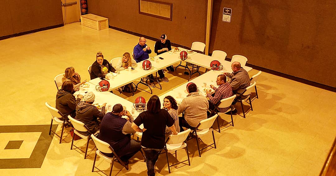 EmpoweredChurch's tweet photo. Honored to host tonight's meeting for the @MTDCBroncos.
Incredible people! https://t.co/jLAF4CbqQU
