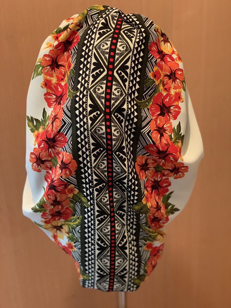 doitlikekooly's tweet photo. I love love my custom satin jumbo bonnet from @beeraney__ 😍🥰, y’all make sure y’all shop with her for your custom bonnets 🗣‼️#SatinBonnet #BlackOwnedBusiness #CustomBonnet #JumboBonnet #TheHoneyCollection #TheHoneyCollectionSatinBonnet #SupportBlackBusinesses https://t.co/TJu8qG3BFL