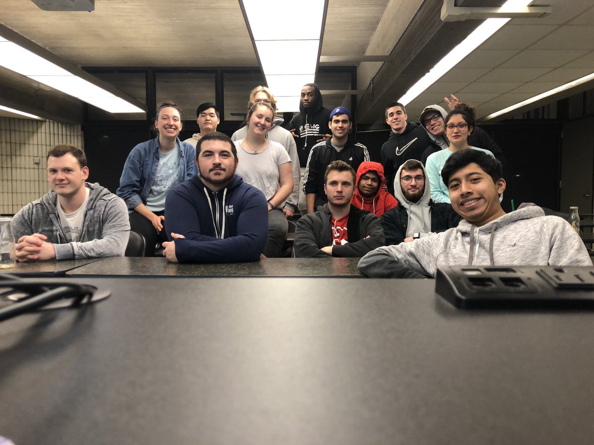 UMDMoonUnit's tweet image. Watch our for these faces they’ll be selling discs real soon!