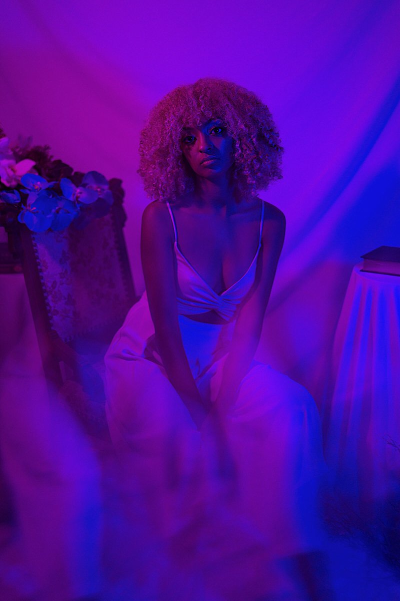 LocalLiveAustin's tweet image. Catch our last February show with R&amp;amp;B artist, @beholdmelat! Remember you can listen to the artists before their Local Live show on our playlist: spoti.fi/2FEECh8
Four ways to watch: FB Live, 91.7FM, kvrx.org/player/, watchtstv.com/live
Photo by Sanetra Longno