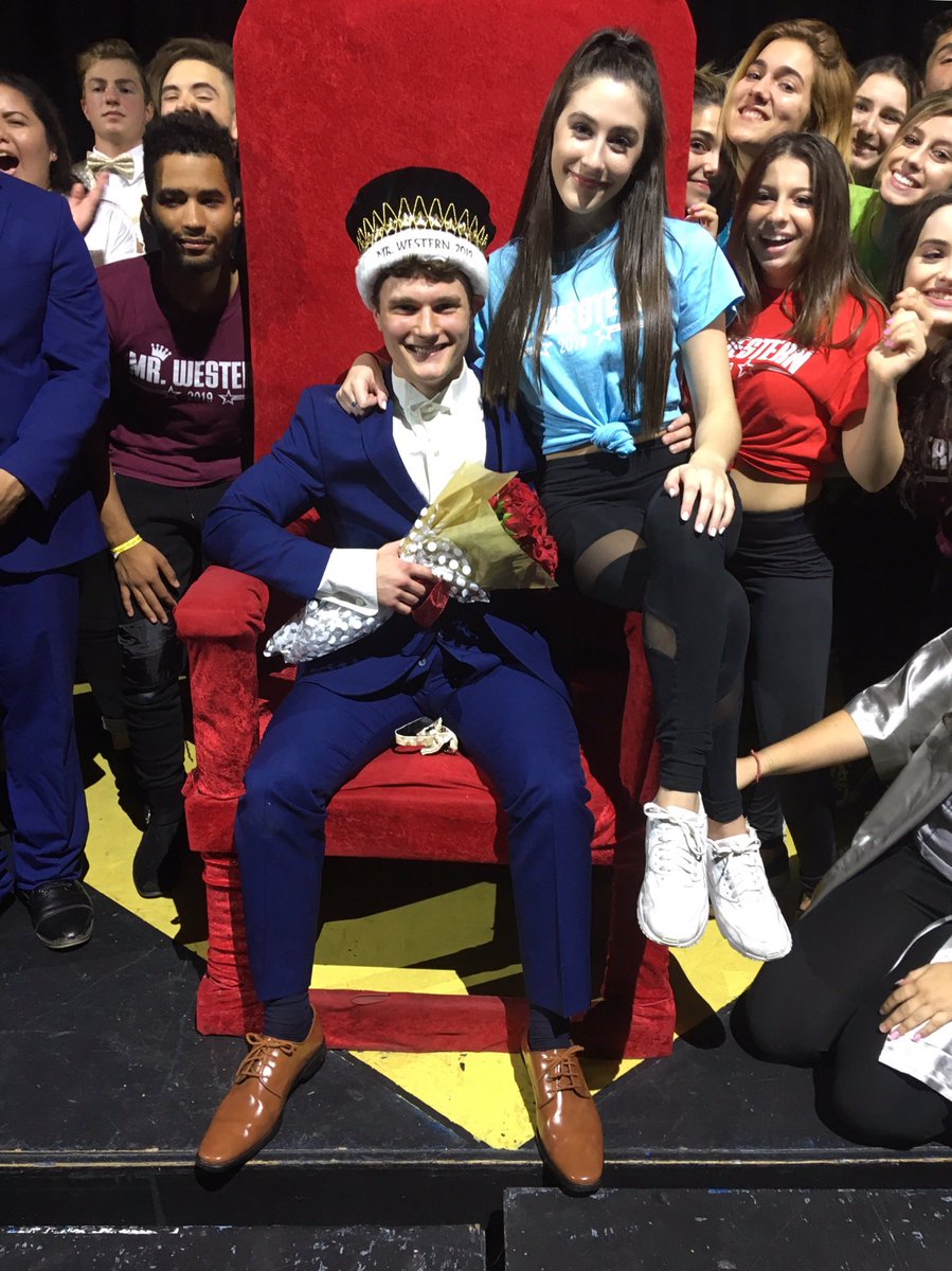 👑 After all is said and done... there can only be one that is crowned. Congratulations Chris!! You are Mr. Western!!! 
#WildcatPride #MrWestern
