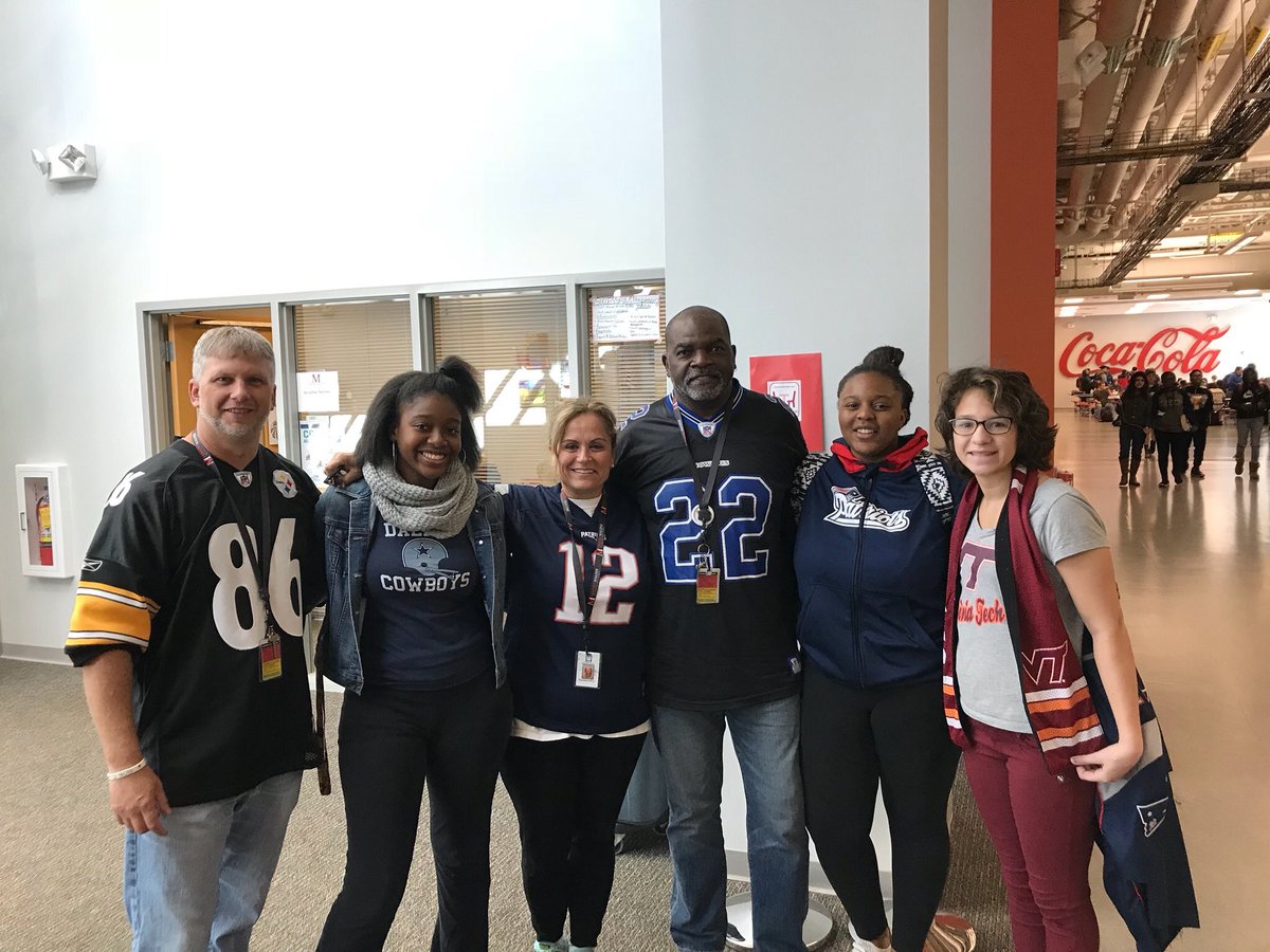 vmccastuco's tweet photo. Congratulations to our very own Ms. Price for being one of the TOY Semi-Finalist! We appreciate all you do. From every event we’ve had, big changes needed for the show to go on, and the voices of the student body executed precisely. #CTEMonth #OurSponsorRocks ❤️🦅 https://t.co/5Ir4MRTKXp