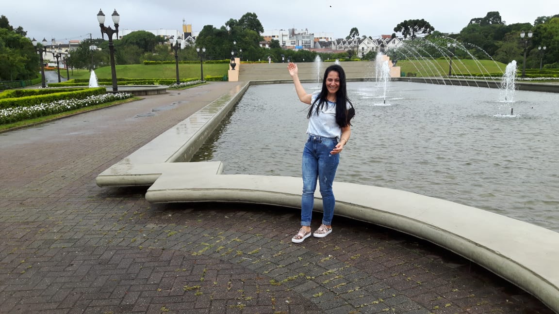 Pra ser feliz não precisa de muito.