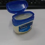 指のささくれを治したかったら毒手を作るようにワセリンに指先を突っ込もうw
