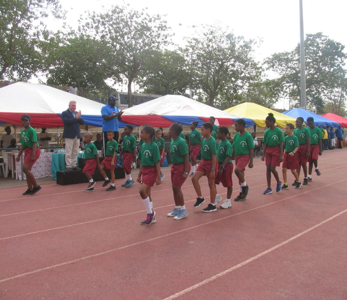 TCISABUJA's tweet photo. Photos from @TCISABUJA 2019 Sports Day march past π₯
#TCISABUJA #TheCentagonInternationalSchool #Sportsday #InterHouseSport #AbujaSchools #BritishSchoolsinAbuja #AISENGROUP #APEN #ISTDAN #ToBeTheBestAlways @trcollegeabuja @NileUni @AUNigeria @CAPIOR @ngBritish https://t.co/DuMFR2Wzg1