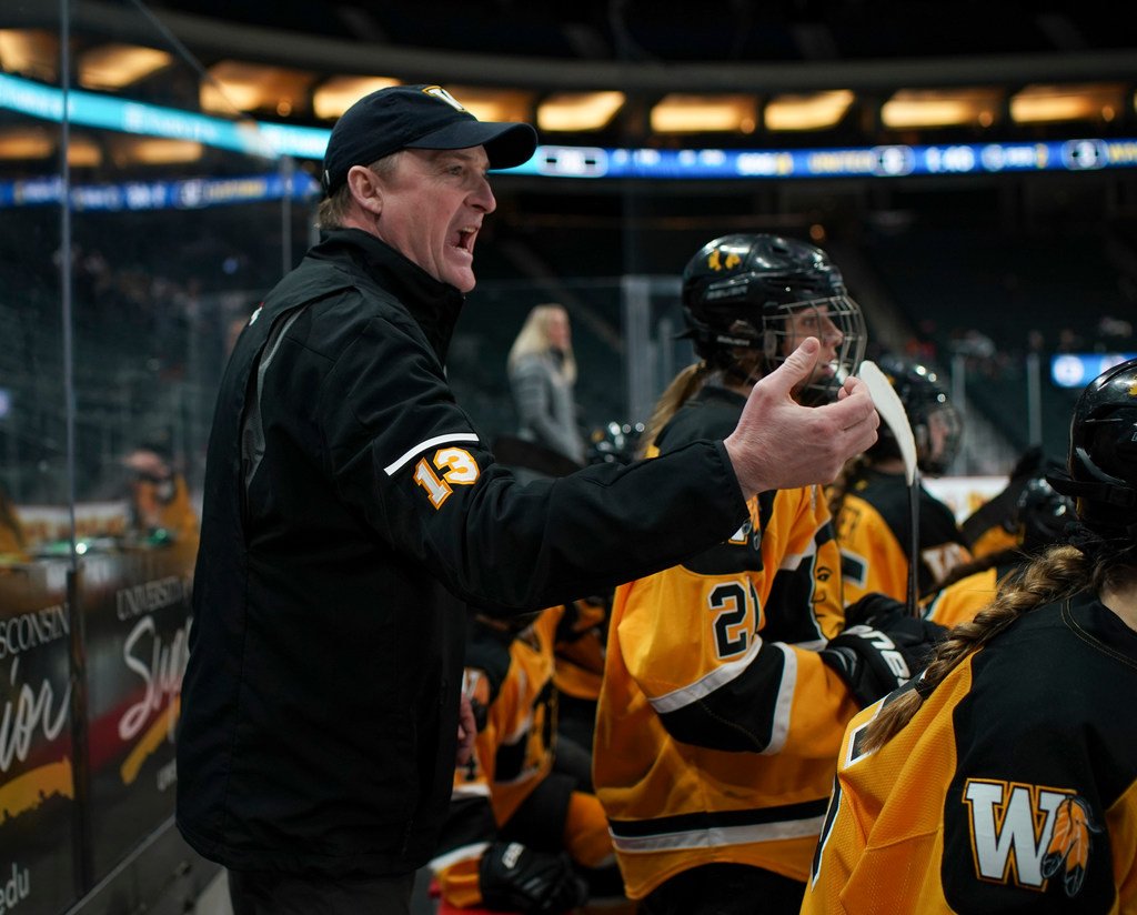David_LaVaque's tweet image. Warroad girls' hockey coach David Marvin carries weight of grief to state tournament bit.ly/2Nl7a0f @Lady_Warriors00 @Izzys_lounge #mshsl