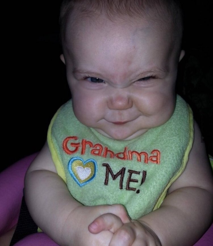 RLeeaa's tweet image. Le moment quand t’a pas envie d’écrire un long message à ta bf et tu lui envoie un audio de 10min               Mais un idiot te coupe avec un appel et t’es obligé de recommencer 🤦🏾‍♀️ perso quand ça m’arrive j’ai grave envie de commettre un délit 😤