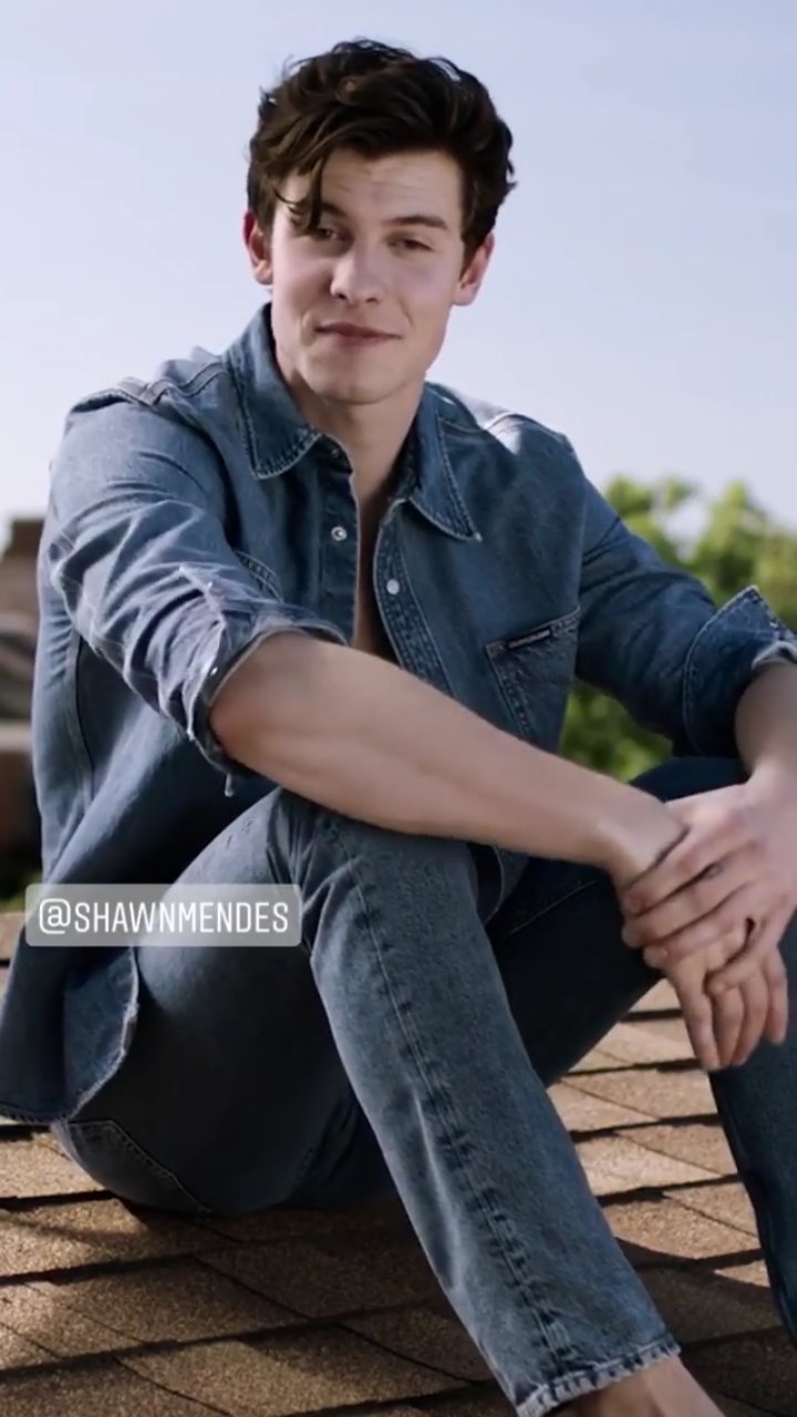 Shawn Mendes Updates on Twitter "Shawn wear blue jeans more often challenge…