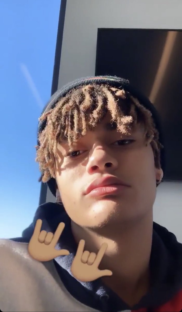 brandonsbignip's tweet photo. Can we just 😍😍😍 https://t.co/TnNA5iYZgP