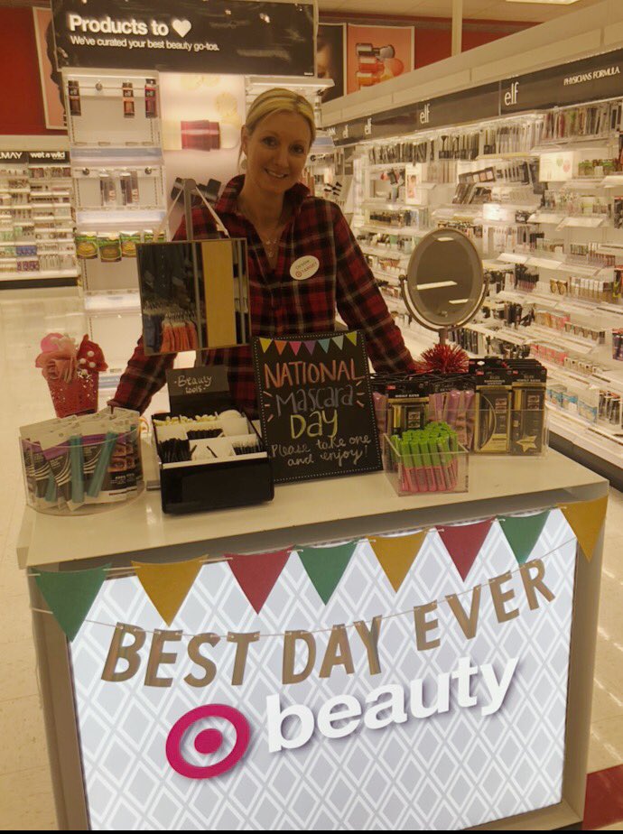 ToriORourke3's tweet photo. Celebrating National Mascara Day with lots of samples and 20% off all your favorite lashes & mascaras on Cartwheel!😉 #BeautyAtTarget https://t.co/R3xkJKD08Y