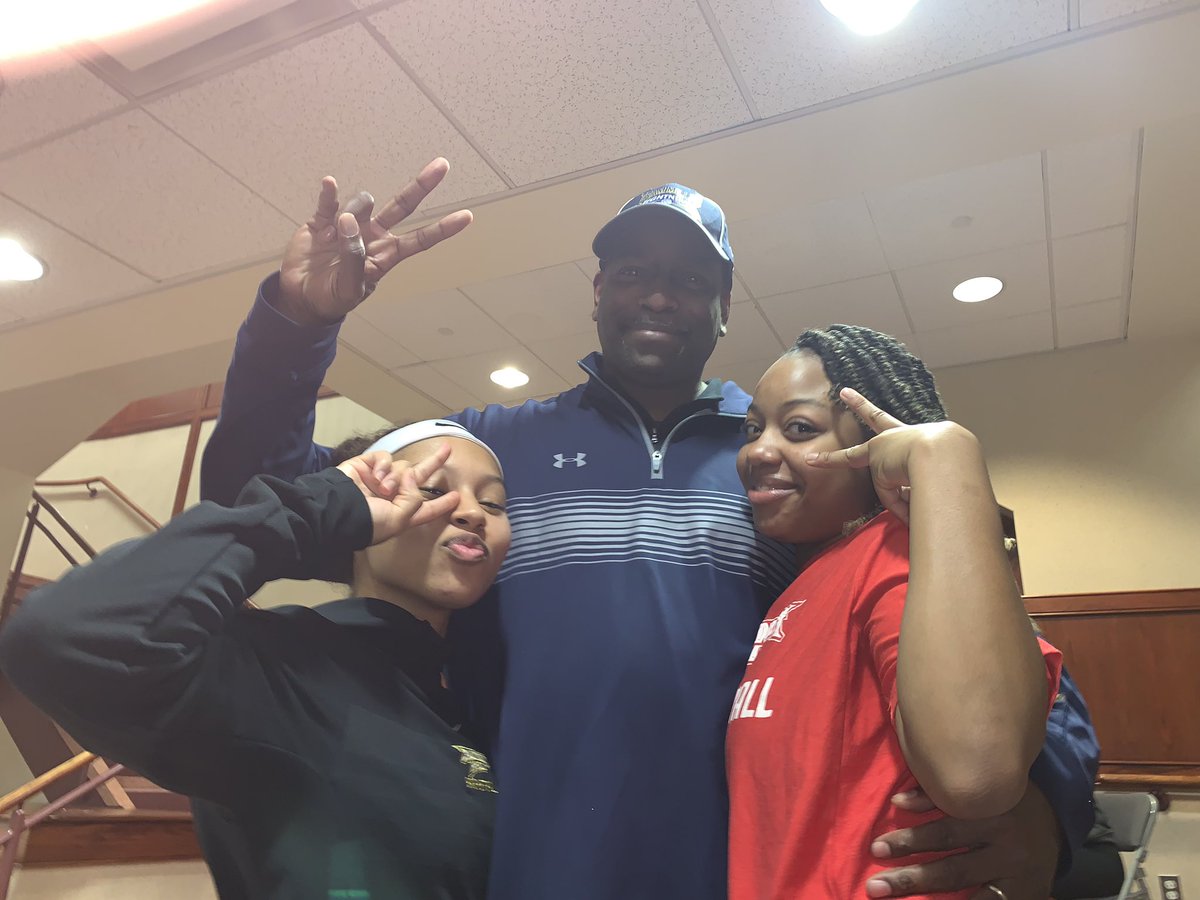 EliteTeamMiller's tweet photo. Great Night at ChestNut Hill College with 2 of TeamMiller Originals Mary Trossi &Jaeda Wildgoose#teammiller2015 #theHill #gettingthatdiploma https://t.co/GFCi0lDW9K
