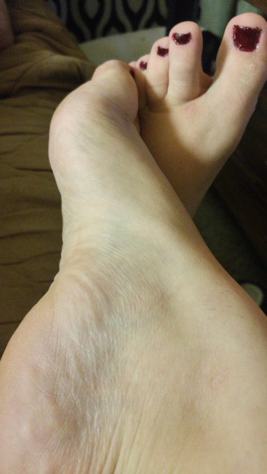 Kissable Toes~ #Arches #feet #tinytoes https://t.co/fgmEy4VGDj<a href="/tag/arches"class="tags">#Arches</a><a href="/tag/feet"class="tags">#feet</a><a href="/tag/tinytoes"class="tags">#tinytoes</a>