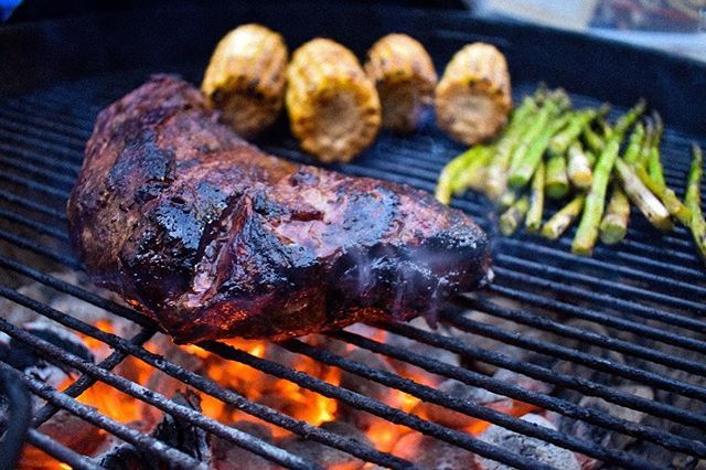 BBQJunkie's tweet photo. #tritiptuesday was a little more special today because of the gifted American Wagyu Beef from @mishimareserve #delish #bbq https://t.co/RiqzQ8nE6L https://t.co/v0sBo4WYHG