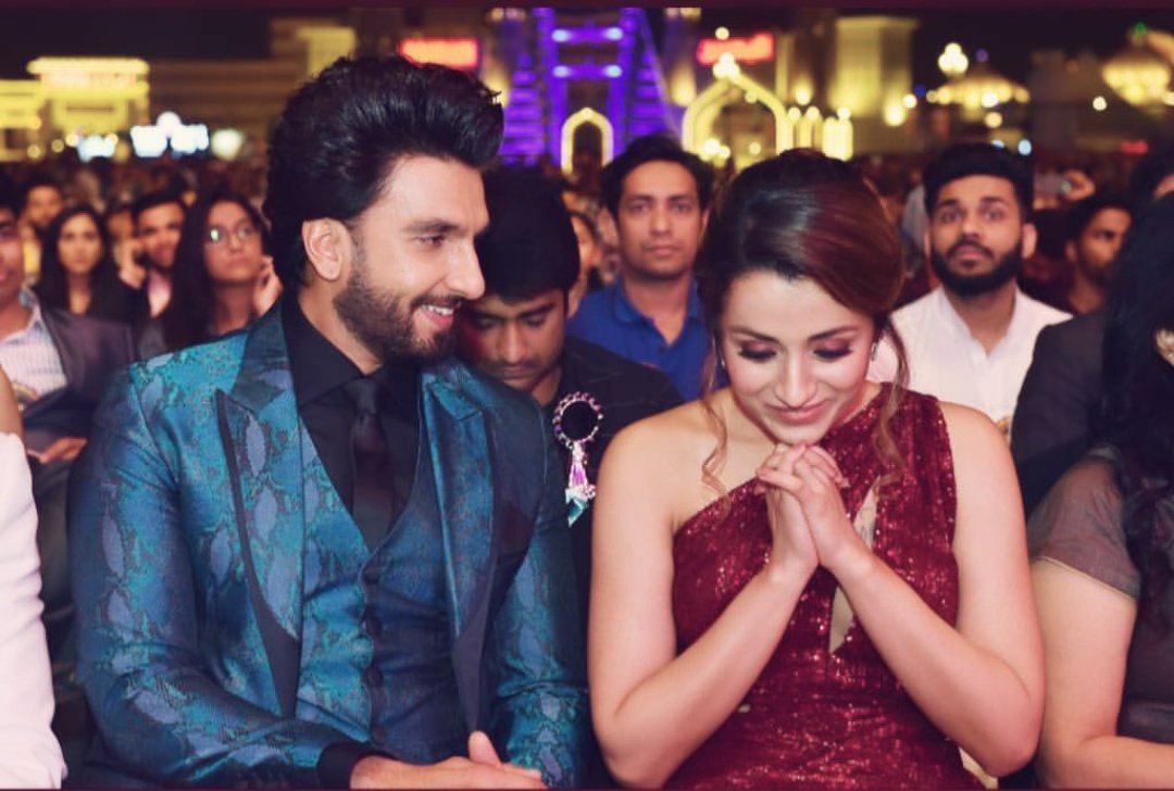 Dz0SPT8VsAYMR4F?format=jpg&name=medium